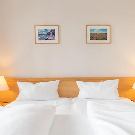 723, Seepark Apartment *